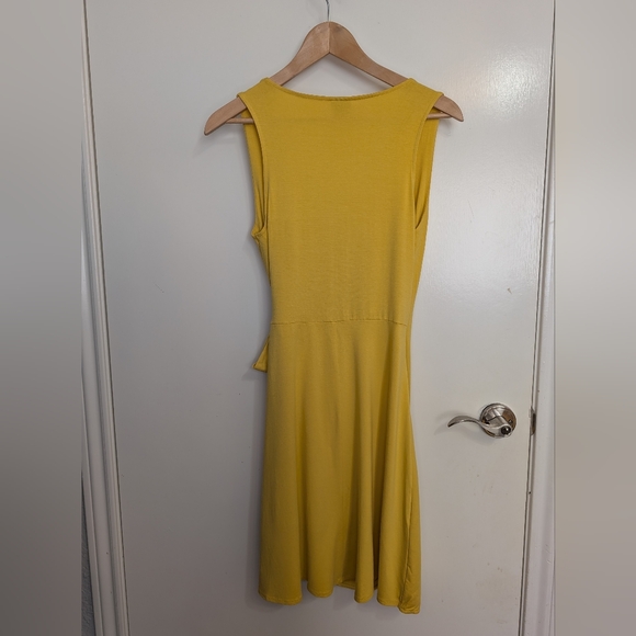 A New Day Yellow Wrap Dress XS Sleeveless V-Neck Tie Waist - Picture 4 of 5